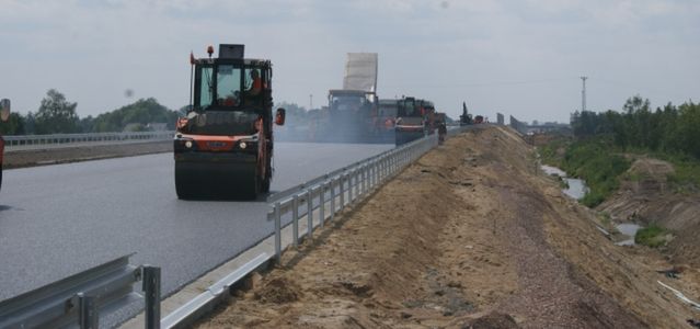 Nowak: do końca roku nowy program budowy dróg ma trafić do rządu