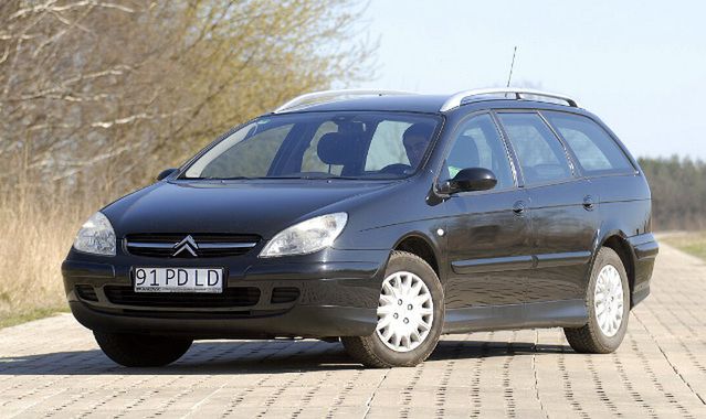 Citroen C5 2,0 16V kombi: przestrzeń i komfort w dobrej cenie