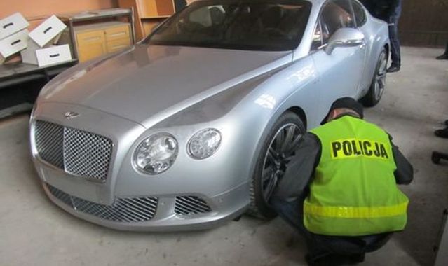 Policja odnalazła trzy skradzione w Niemczech Bentleye