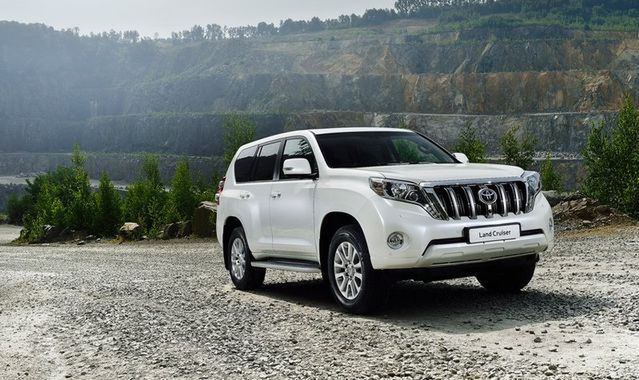 Toyota Land Cruiser 150: legenda po licznych zmianach