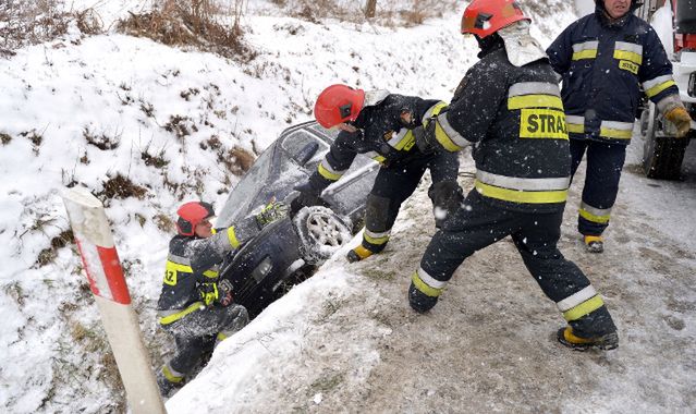 Odszkodowanie za kolizję na nieodśnieżonej lub oblodzonej drodze