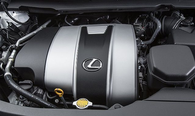 Nowy Lexus LS z silnikiem V6?