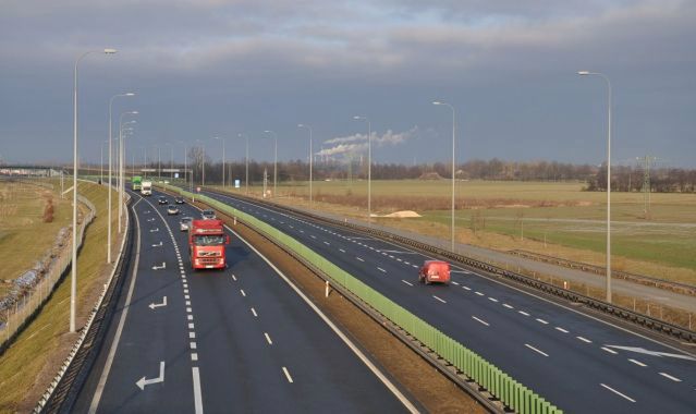 KE zaostrza kurs wobec Niemiec ws. opłat za autostrady