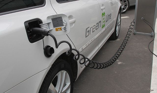 Dopłaty do samochodów elektrycznych: w Niemczech ruszy program