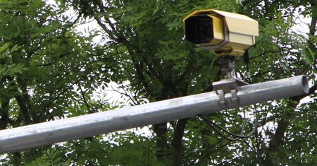 Na czerwonym świetle: 59 tys. mandatów wystawionych przez 20 urządzeń