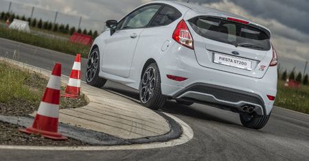 Ford Fiesta ST200: więcej mocy, więcej zabawy