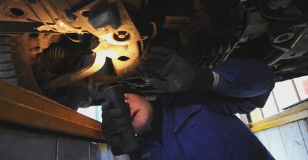 Usterki zawieszenia, których nie można bagatelizować