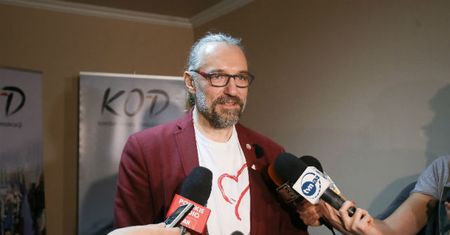 Kijowski wybrany na szefa mazowieckiego oddziału KOD