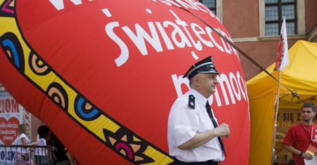 Caritas i WOŚP najlepiej znanymi organizacjami dobroczynnymi
