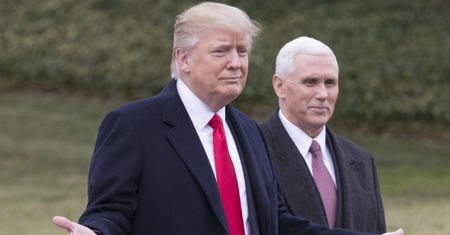 Pence: Donald Trump może decydować, o tym kto wjeżdża do kraju