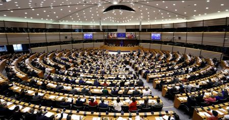 La Repubblica: eurosceptycy oszukiwali Parlament Europejski