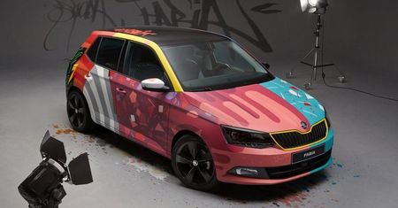 Skoda Fabia jako pokryte graffiti dzieło sztuki