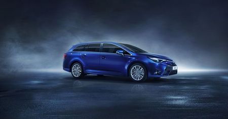 Nowa Toyota Avensis zadebiutuje w Genewie