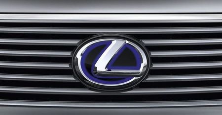 Lexus zarezerwował nazwę LS 500h