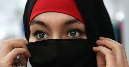 Będą konfiskować samochód, jeśli w środku znajdzie się kobieta z niezasłoniętą twarzą