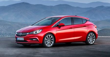 Nowy Opel Astra po kuracji odchudzającej