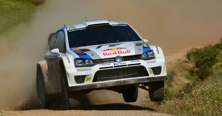 VW Polo R WRC zwycięża po raz trzeci z rzędu
