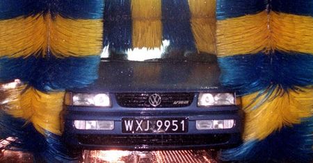 Oddasz kluczyki w myjni? Nie dostaniesz odszkodowania z autocasco