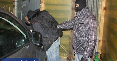 Ma na koncie kradzież 68 samochodów