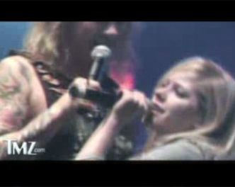 Avril nie umie śpiewać! (POSŁUCHAJ!)