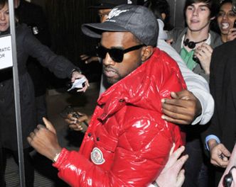 Kanye West nasikał na dywan!
