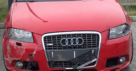 Rozbite Audi Mroczka! (ZDJĘCIA)