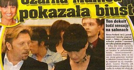 Biust Czarnej Mamby