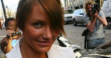 Ma już dosyć paparazzi
