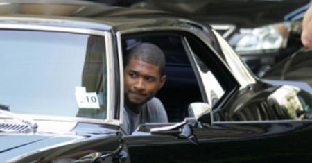 Usher wraca do żony-pijawki!