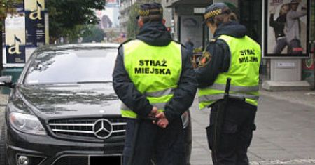 Pudzian ukarany za złe parkowanie! (ZDJĘCIA)