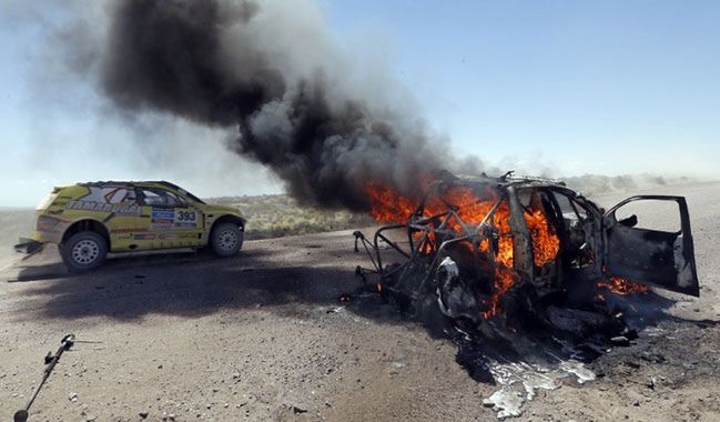 Dakar: spłonął samochód kazachskiej załogi