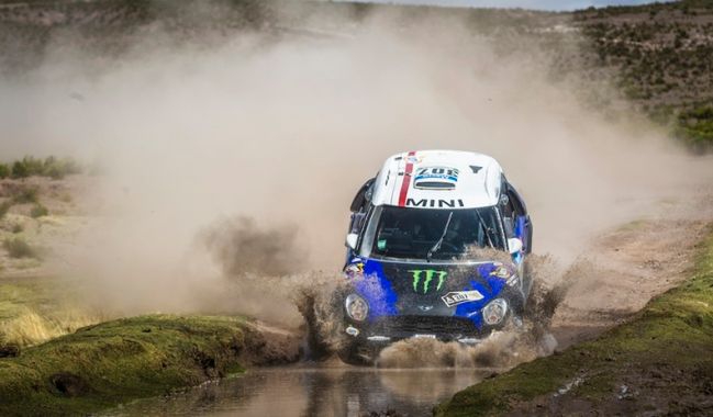 Podium ucieka "Hołkowi", ale to jest Dakar