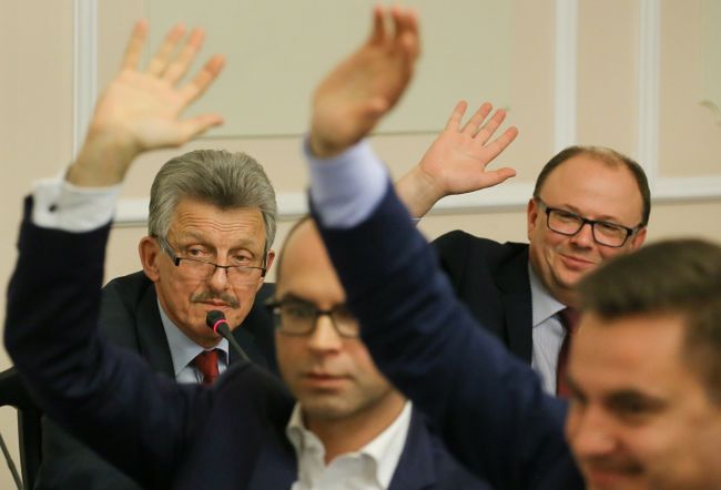PO oskarża PiS: łamanie prawa bez precedensu. Sejm wybierze sędziów TK