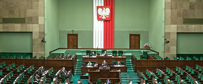 Sejm przyjął tzw. ustawę antyterrorystyczną. Brejza: to ustawa kagańcowa, Orwell 2016