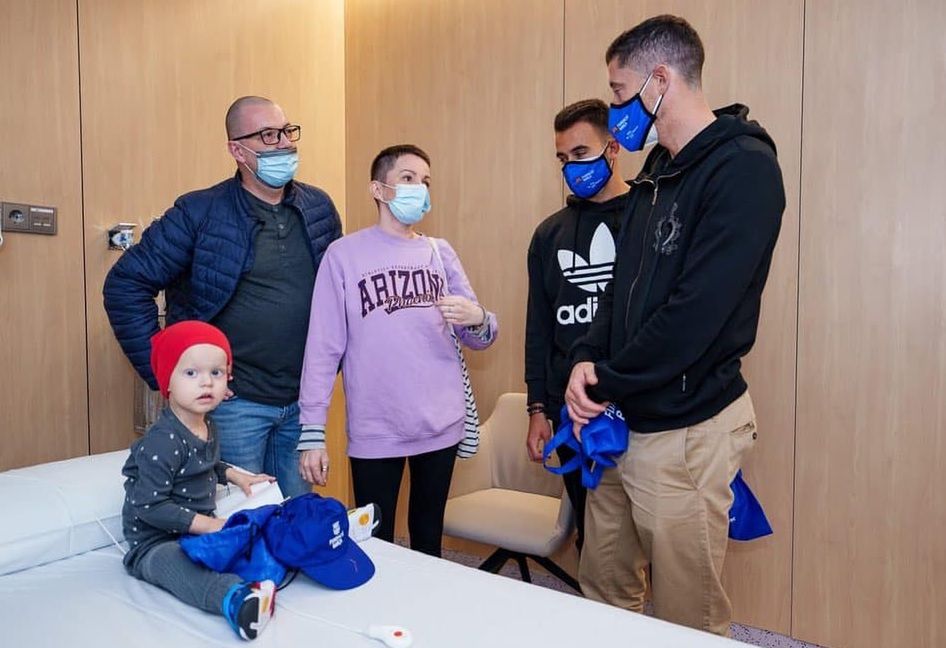 Robert Lewandowski odwiedził Bruna w szpitalu w Barcelonie
