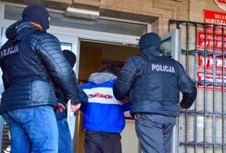 Pomorska policja rozbiła grupę pedofilską. "Policjanci weszli jednocześnie do 18 mieszkań"