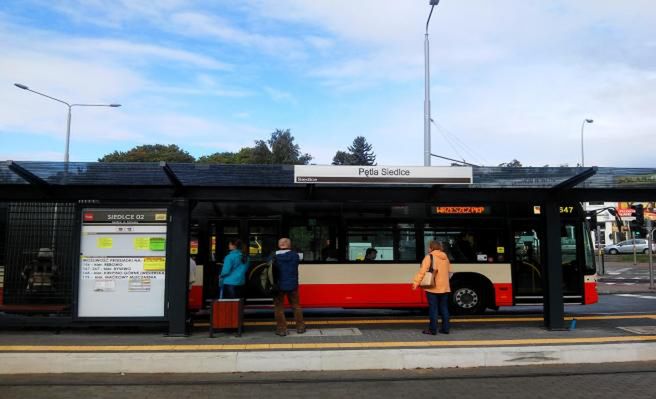 Gdańską flotę zasili 21 nowych autobusów i 15 tramwajów. Będą miały lodówki i USB