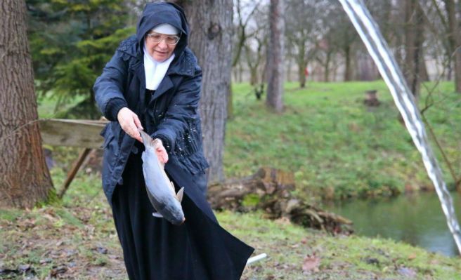 Najlepsze karpie hodują mniszki! Benedyktynki "rozkręciły" prawdziwy biznes