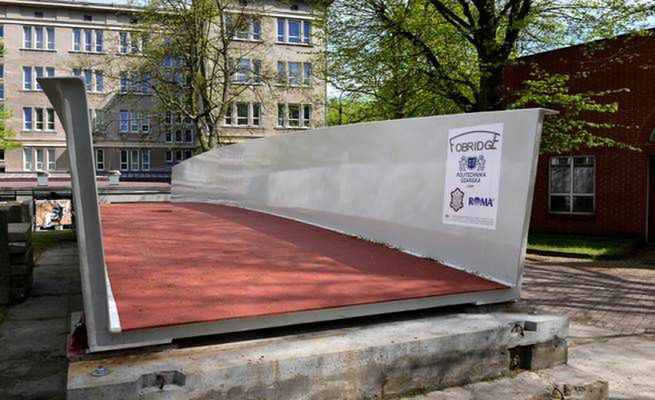 Naukowcy z Politechniki Gdańskiej zbudowali most z tworzyw sztucznych