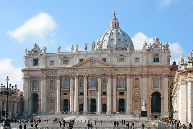 Watykan wyjaśnia: znalezione setki milionów euro są legalne