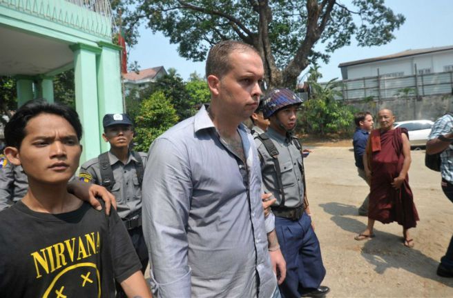 Sąd w Birmie skazał Nowozelandczyka na 2,5 roku więzienia. Za obrazę buddyzmu