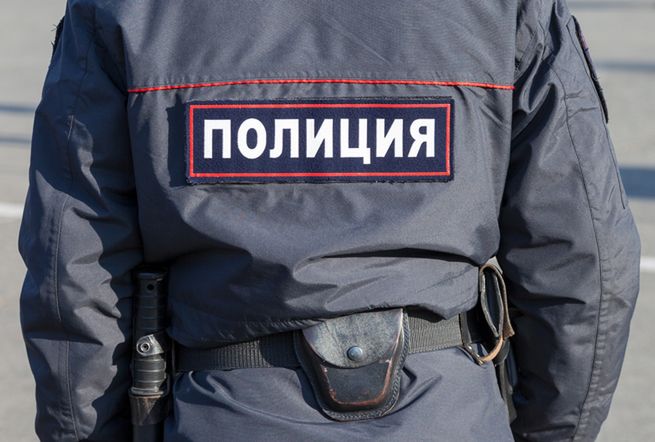 Rosja zwalnia policjantów. To skutek sankcji?