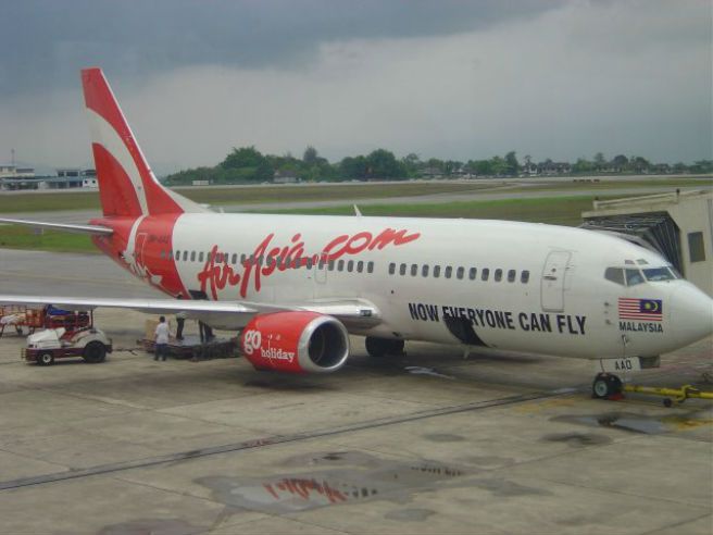 Kolejne kłopoty AirAsia. Awaryjne lądowanie w Kuala Lumpur