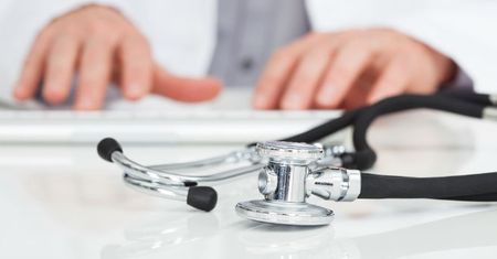 20-latek ugodzony nożem na Jeżycach zmarł przez błędy lekarzy?