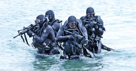 Kontrowersje wokół elitarnego oddziału Navy SEALs. "Maszyna do polowania na ludzi"