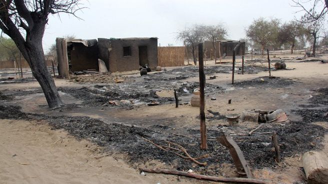 Baga - zniszczenia po dwóch dniach walkach służb bezpieczeństwa z Boko Haram, 2013 r.