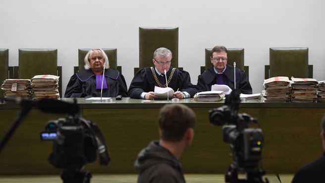 Sąd w czasie odczytywania uzasadnienia