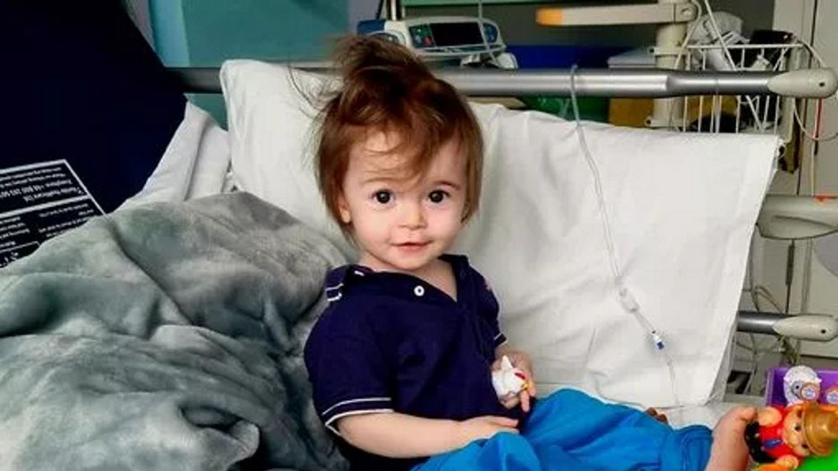 Myśleli, że ich synek "tylko" ząbkuje. Okazało się, że cierpi na raka