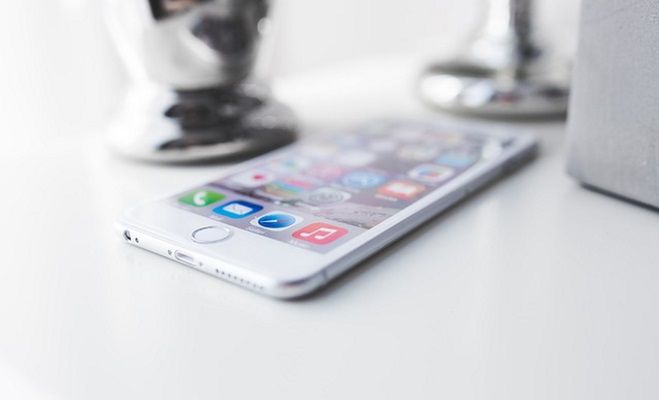 Rekordowe wyniki sprzedaży nowych iPhone'ów
