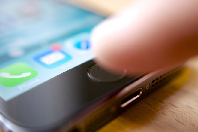 Tortury nowych iPhone'ów - zobacz, czy przeżyły upadki i inne próby zniszczenia